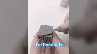 จาระบีความร้อนการนำความร้อนที่ดีสีเทาสำหรับชิ้นส่วนอิเล็กทรอนิกส์ Al Server